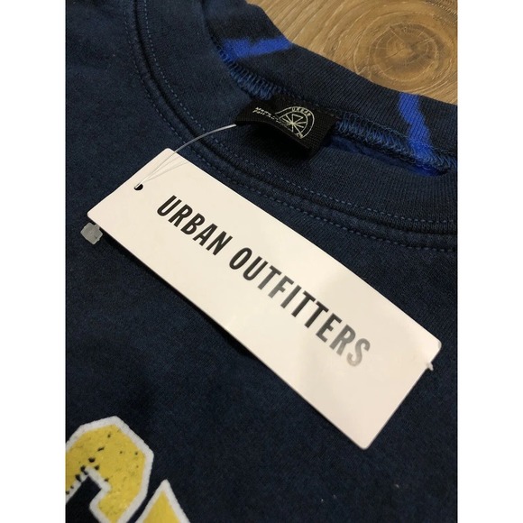 Graphic Sweatshirt Urban Outfitters Blue Womans Large R1 - Picture 4 of 10